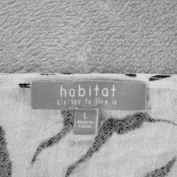 Habitat Blouse Womens L White Scoop Neck 3/4 Sleeve Floral Pleated Tunic - Picture 2 of 12